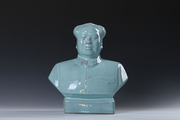 伟人尊